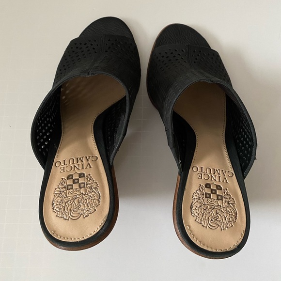 Vince Camuto Peep toe sandal - Picture 6 of 13